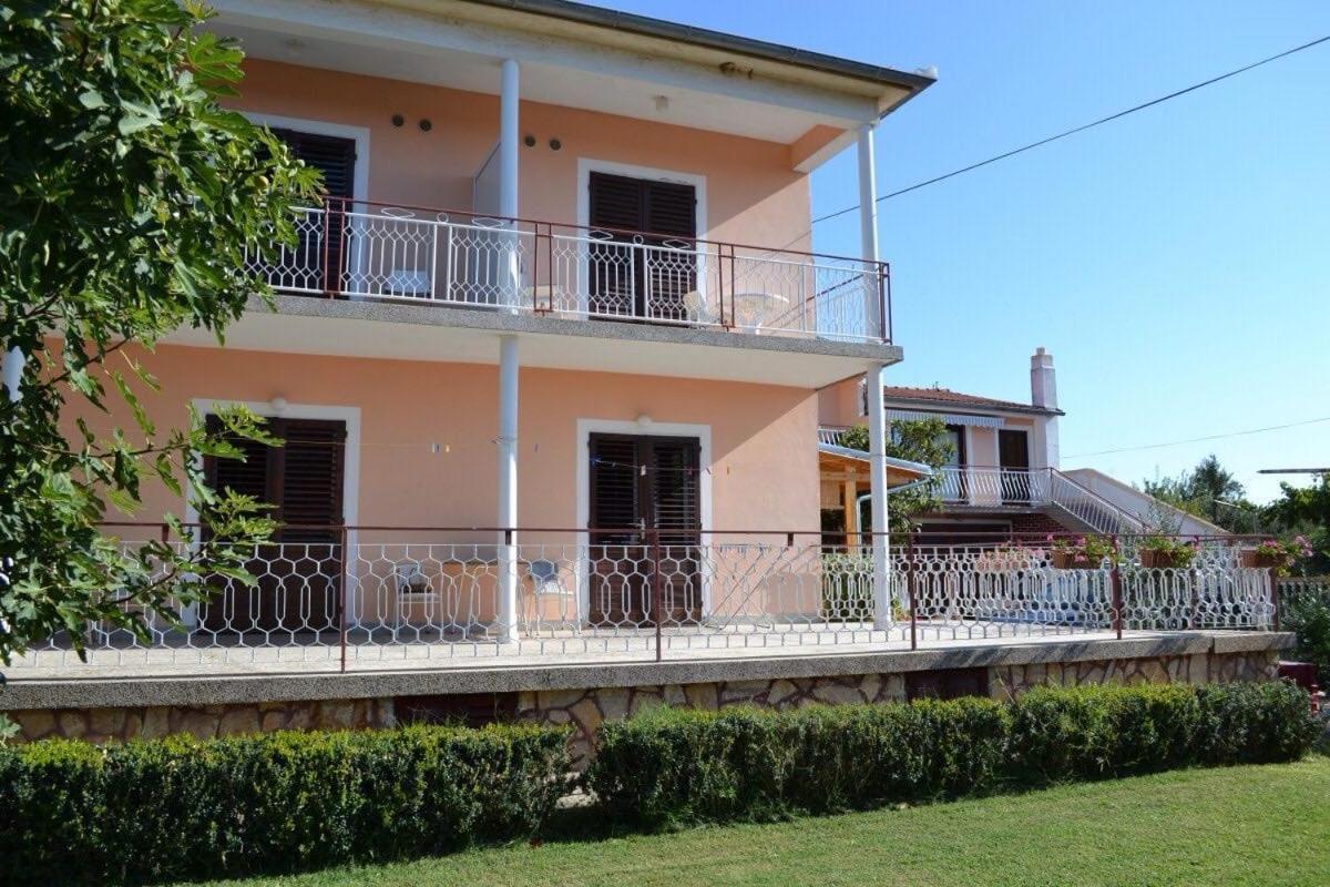 Apartmani Vilma Pakoštane Zewnętrze zdjęcie